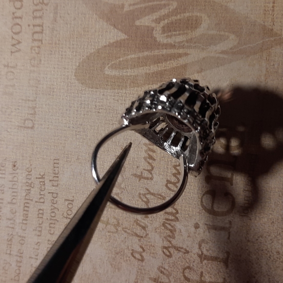 Stunning Vintage Sarah Coventry purple glass ring. - Picture 5 of 7